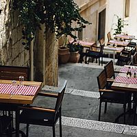 Wie Restaurants ihre Saisonware im günstigen Lagerraum Zürich einlagern können